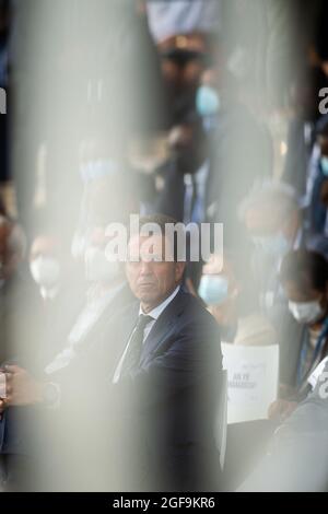 Der französische Arbeitgeberverband Medef, Präsident Geoffroy Roux, eröffnete am 24. August 2021 das jährliche Medef-Sommertreffen La Ref auf der Rennstrecke Longchamp in Paris. Foto von Raphael Lafargue/ABACAPRESS.COM Stockfoto