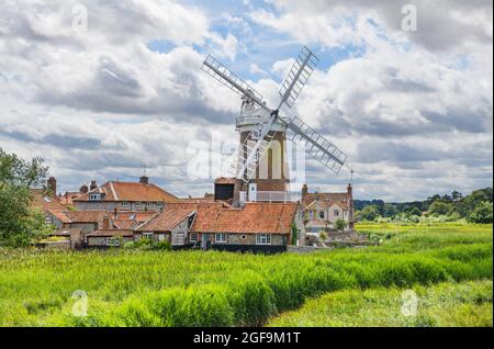 Windmühle, Cley-next-the-Sea, Norfolk, East Anglia, England, VEREINIGTES KÖNIGREICH Stockfoto