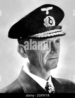 Ein Porträt des deutschen Marineoffiziers Großadmiral Karl Dönitz, der nach Hitlers Selbstmord im April 1945 Führer wurde Stockfoto