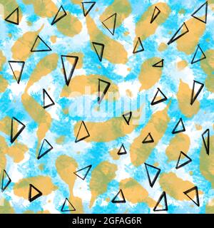 Nahtloses abstraktes Muster mit Dreiecken und Aquarellfarben. Stockfoto