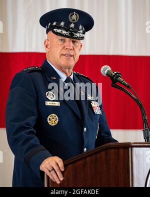 John Raymond, der Leiter der US-Raumfahrtbehörde, teilt seine Vision für das Space Training and Readiness Command auf der Peterson Space Force Base am 23. August 2021 in Colorado Springs, Colorado. Stockfoto