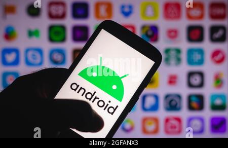 Brasilien. August 2021. In dieser Abbildung wird ein Android-Logo auf einem Smartphone angezeigt. (Foto von Rafael Henrique/SOPA Images/Sipa USA) Quelle: SIPA USA/Alamy Live News Stockfoto