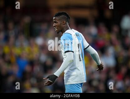 Watford, Großbritannien. August 2021. Wilfried Zaha von Crystal Palace während des Carabao Cup-Spiels zwischen Watford und Crystal Palace in der Vicarage Road, Watford, England am 24. August 2021. Foto von Andy Rowland. Quelle: Prime Media Images/Alamy Live News Stockfoto