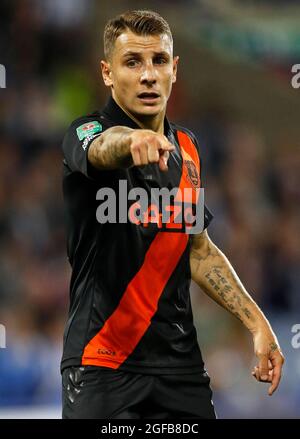 Huddersfield, Großbritannien. August 2021. Lucas Digne von Everton während des Carabao Cup-Spiels im John Smith's Stadium, Huddersfield. Bildnachweis sollte lauten: Darren Staples/Sportimage Credit: Sportimage/Alamy Live News Stockfoto