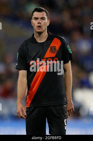 Huddersfield, Großbritannien. August 2021. Michael Keane von Everton während des Carabao Cup-Spiels im John Smith's Stadium, Huddersfield. Bildnachweis sollte lauten: Darren Staples/Sportimage Credit: Sportimage/Alamy Live News Stockfoto