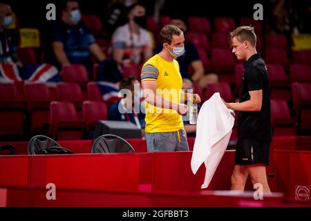 Carlo Agnello und der belgische Tischtennisspieler Laurens Devos im Bild während eines Männer-Einzel-TT9-Qualifikationsspiels in der Gruppe A zwischen dem belgischen Dev Stockfoto