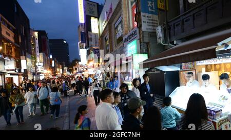 Das pulsierende Viertel Insadong in Seoul, Südkorea. Stockfoto