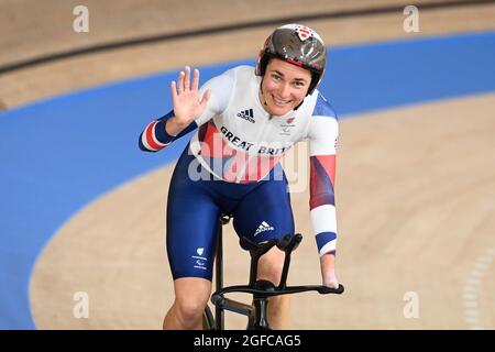 Shizuoka, Japan. Kredit: MATSUO. August 2021. DAME Sarah STORY (GBR) Radweg : Frauen C5 3000 m Individuelle Verfolgung während der Paralympischen Spiele in Tokio 2020 auf dem Izu Velodrome in Shizuoka, Japan. Kredit: MATSUO .K/AFLO SPORT/Alamy Live Nachrichten Stockfoto