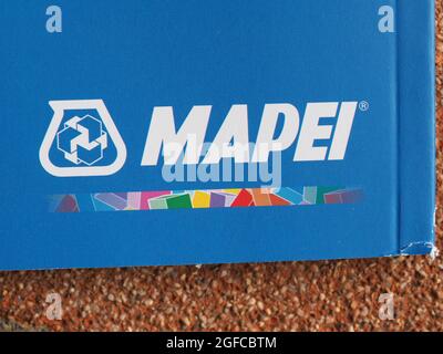 MAILAND, ITALIEN - CA. AUGUST 2021: Mapei-Schild Stockfoto