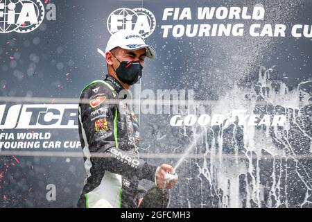 Azcona Mikel (Spa), Zengo Motorsport, Cupa Leon Competicion TCR, Portrait während des FIA WTCR Race 2021 in Ungarn, 4. Lauf des FIA World Touring Car Cup 2021, Hungaroring, vom 20. Bis 22. August 2021 in Budapest - Foto Florent Gooden / DPPI Stockfoto