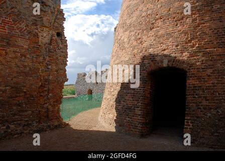 Ein Teil der Überreste der St. Benet's Abbey, Norfolk, England Stockfoto