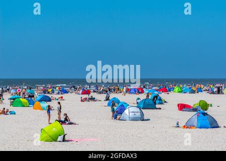 Strand im Ferienort St.-Peter-Ording an der Nordsee, Nordfriesland, Halbinsel Eiderstedt, Schleswig-Holstein, Deutschland Stockfoto