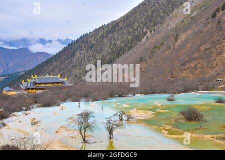 Huanglong Nationalpark im Songpan Bezirk Sichuan Provinz China Stockfoto