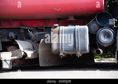 Detail einer Straßenkehrmaschine. Auto Reinigung der Straße Stockfoto