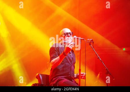 16. JULI 2021 - GENUA, ITALIEN: Die italienische Rockband Negrita spielt live in der Villa Serra in Genua, Italien, für das Goa-Boa Festival 2021 Stockfoto