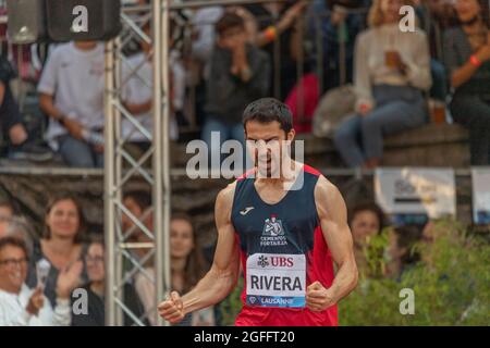 Lausanne, Schweiz. Mai 2021. Edgar Rivera aus Mexiko ist während des Hochsprungwettbewerbs beim City Event des Grand-Prix Athletissima Wanda Diamond League in Lausanne 2021 im Einsatz (Foto: Eric Dubost/Pacific Press) Quelle: Pacific Press Media Production Corp./Alamy Live News Stockfoto