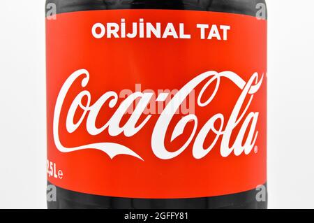 Die weltweit trinkendste Cola-Marke, 2.5-Liter-Plastikflasche Coca Cola verkauft in der Türkei, Istanbul März 09 2019 Stockfoto