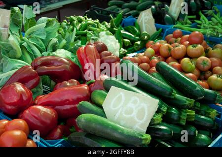 Gemüsestände, Markt, Nerja, Provinz Malaga, Andalusien, Spanien Stockfoto