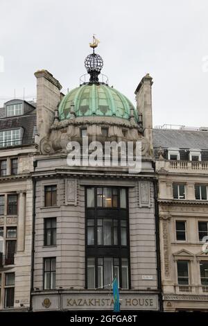 Botschaft der Republik Kasachstan in der 125 Pall Mall in der City of Westminster Stockfoto