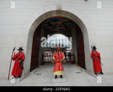 Kaisergarde Des Palasts Von Gyeongbokgung. Seoul, Südkorea. Stockfoto