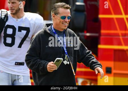 ABC 7 Sportreporter Curt Sandoval während des Trainingslagers am Donnerstag, 19. August 2021, in Thousand Oaks, Kalifornien (Dylan Stewart/Image of Sport) Stockfoto