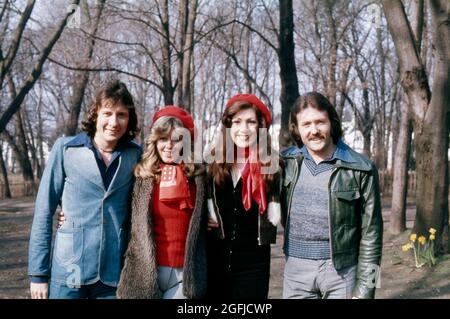 The Brotherhood of man, Britische Pop Gruppe, Lee Sheridan Sandra Stevens, Nicky Stevens, Martin Lee, Bild um 1976. The Brotherhood of man, britische Popgruppe, Foto um 1976. Stockfoto