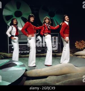 The Brotherhood of man, Britische Pop Gruppe, Nicky Stevens, Lee Sheridan, Sandra Stevens, Martin Lee, Auftritt um 1976. The Brotherhood of man, britische Popgruppe, Performance um 1976. Stockfoto