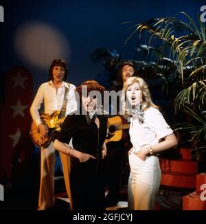 The Brotherhood of man, britische Pop Gruppe, Nicky Stevens, Lee Sheridan, Martin Lee, Sandra Stevens, Bild um 1979. The Brotherhood of man, britische Popgruppe, im Uhrzeigersinn: Nicky Stevens, Lee Sheridan, Martin Lee, Sandra Stevens Foto um 1979. Stockfoto