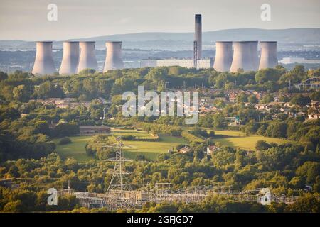 Fiddlers Ferry Power Station Warrington, Ceshire, Nordwestengland und Frodsham Substation Stockfoto