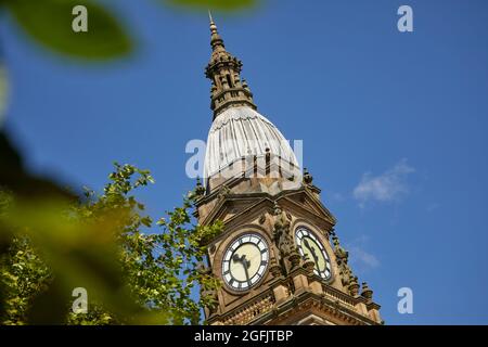 Stadtzentrum Bolton, Lancashire Bolton Town Hall Uhrturm Grade II* gelistet Victoria Square Stockfoto