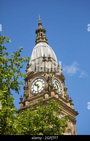 Stadtzentrum Bolton, Lancashire Bolton Town Hall Uhrturm Grade II* gelistet Victoria Square Stockfoto