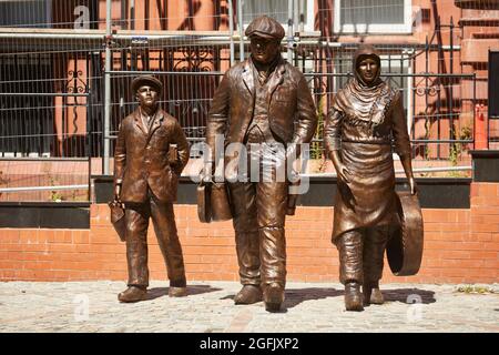 Stadtzentrum von Wigan, Lancashire, Wigan Heritage and Mining Monument – WHAMM The Mining Statue von der Skulptur Steve Winterburn Stockfoto