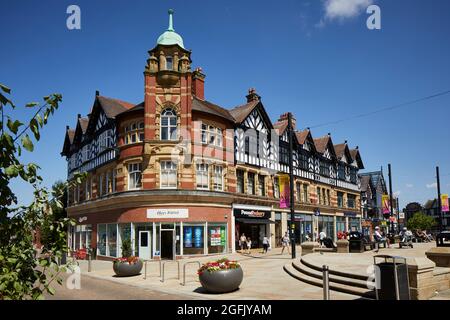 Stadtzentrum von Wigan, Lancashire, Fußgängerweg zum Marktplatz Stockfoto