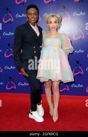 25. Aug 2021 - London, England, Großbritannien - Nicola Adams und Ella Baig nehmen an der Cinderella Gala Performance von Andrew Lloyd Weber im Gillian Lynne Theatre Teil Stockfoto