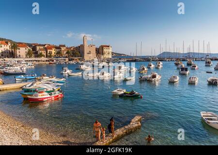 Komiza Hafen Stockfoto