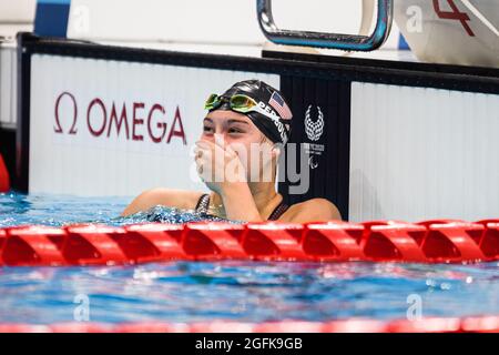 TOKIO, JAPAN. August 2021. PERGOLINI Gia aus den USA gewann am Donnerstag, den 26. August 2021 in TOKIO, JAPAN, beim Schwimmen der Paralympischen Spiele Tokio 2020 im Tokyo Aquatics Center den 100-m-Rückschlag- S13 der Frauen. Kredit: Taka G Wu/Alamy Live Nachrichten Stockfoto