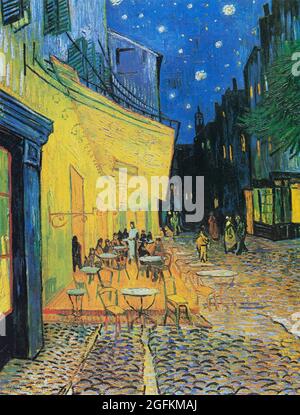 Vincent van Gogh – Café Terrasse bei Nacht (1888) berühmtes Gemälde. Stockfoto