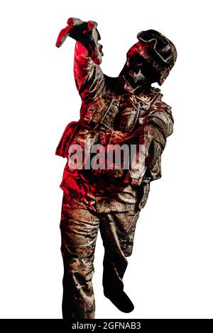 Isoliertes Foto von untoten Zombie Soldat in Uniform und gepanzerte Kleidung zu Fuß Pose auf weißem Hintergrund. Stockfoto