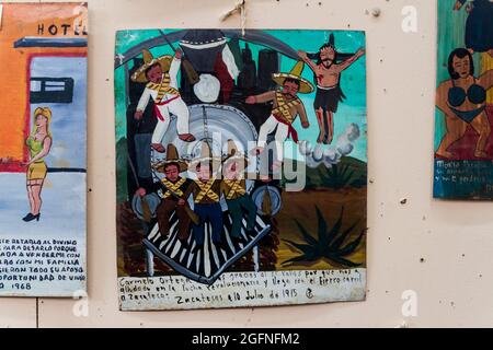 ANTIGUA, GUATEMALA - 26. MÄRZ 2016: Retablo Lamina , Andachtsmalerei einer mexikanischen Volkskunst. Es dankt St Pallos für die Hilfe bei der Revolutiona Stockfoto