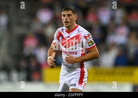 Lewis Dodd (21) von St. Helens während des Spiels Stockfoto