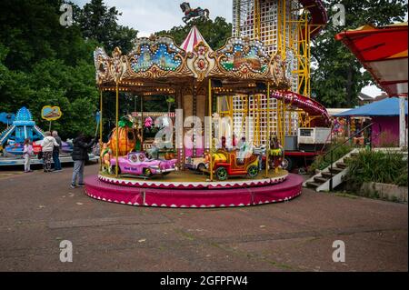 Mobile Jahrmarkt findet jedes Jahr in Chapel Field Gardens in Norwich Norfolk statt Stockfoto