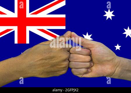 Australien Flagge, Ingration einer multikulturellen Gruppe junger Menschen. Stockfoto