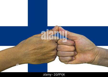 Flagge Frankreich, Integration einer multikulturellen Gruppe junger Menschen. Stockfoto