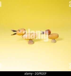 Basteln für Kinder im Herbst oder Herbst, Ideen für Aktivitäten im Vorschulalter oder Kleinkind Stockfoto