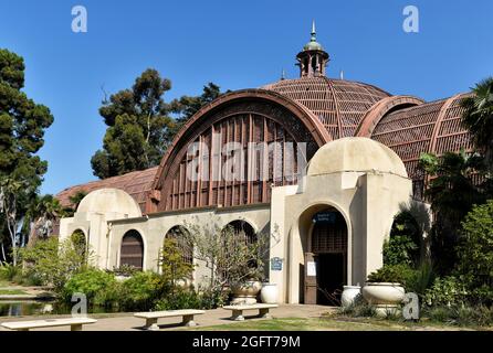 SAN DIEGO , KALIFORNIEN - 25 AUG 2021: Das Botanische Gebäude im Balboa Park. Stockfoto