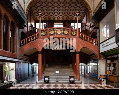 Prag, Tschechische Republik - Juli 4 2021: Lucerna Kino in der Lucerna Passage Gallery oder Arcade. Stockfoto