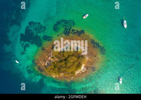 Kleine Insel in der Nähe der Insel Badija, Korcula, Adria, Kroatien Stockfoto