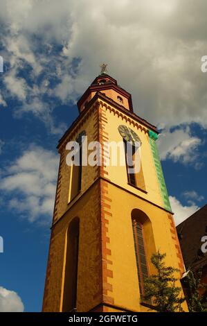 Turm der Katharinenkirche in Frankfurt Stockfoto