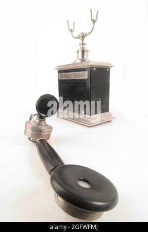 Altes Telefon aus dem Jahr 1900 Stockfoto