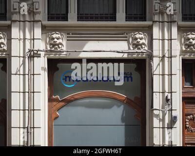 TURIN, ITALIEN - CA. AUGUST 2021: Mediolanum Banca Storefront Stockfoto